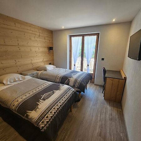Hotel Plein Soleil Vacheresse Екстериор снимка