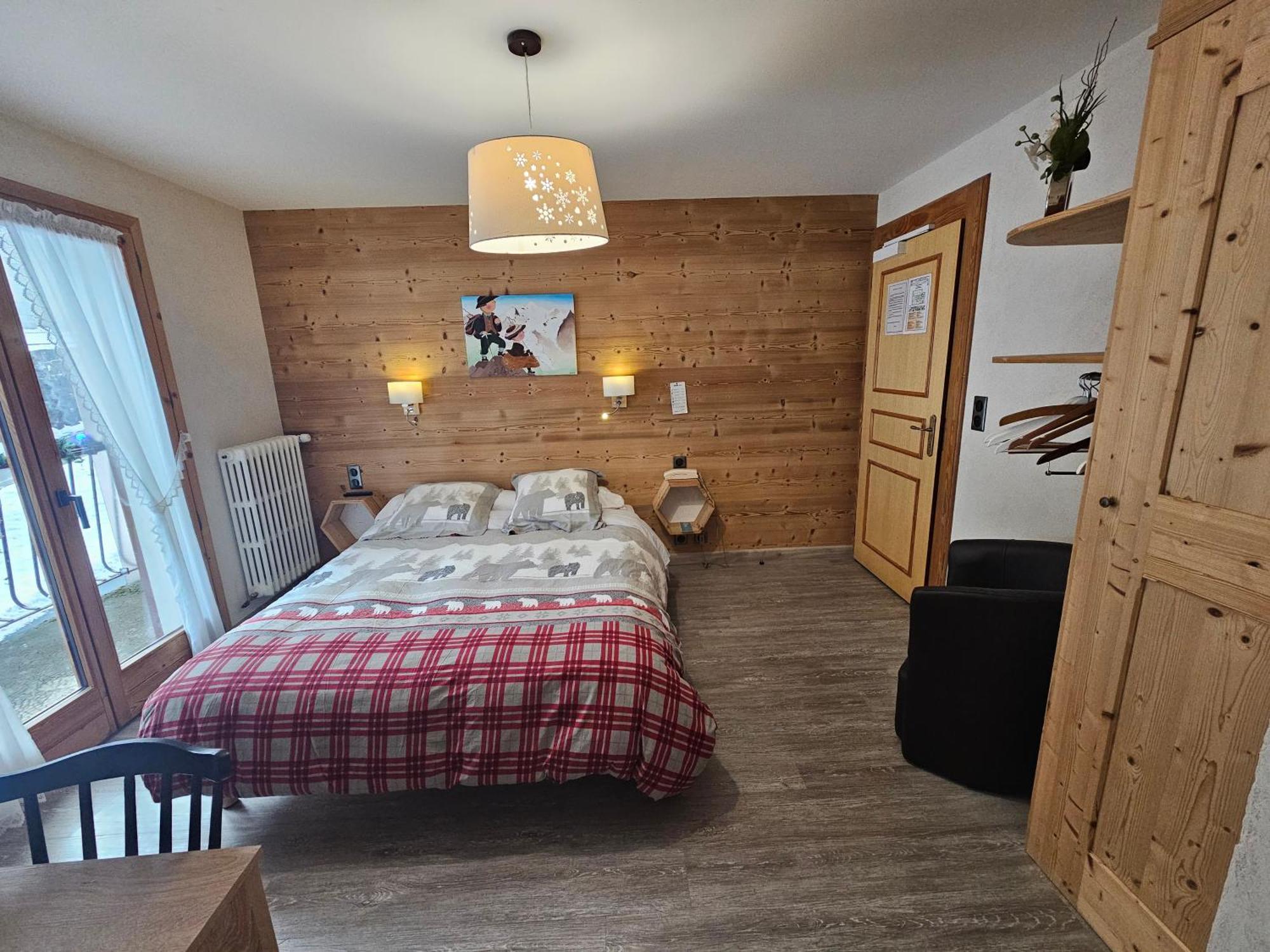 Hotel Plein Soleil Vacheresse Екстериор снимка