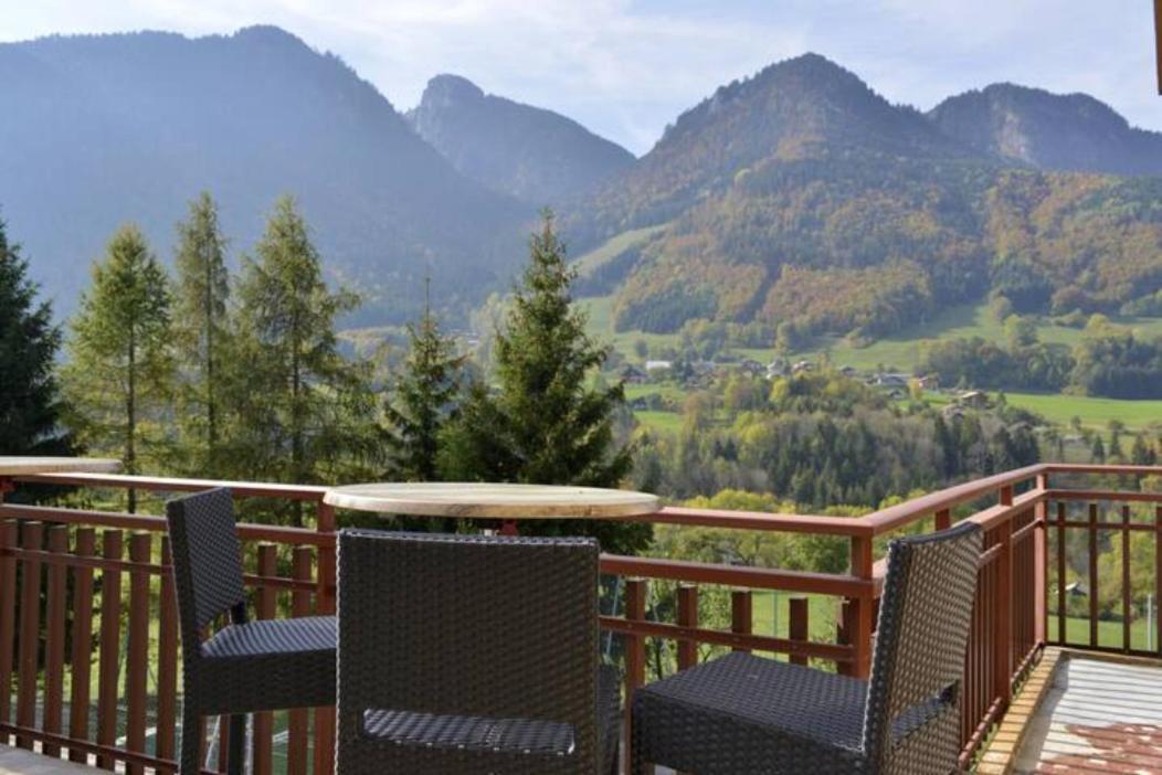 Hotel Plein Soleil Vacheresse Екстериор снимка