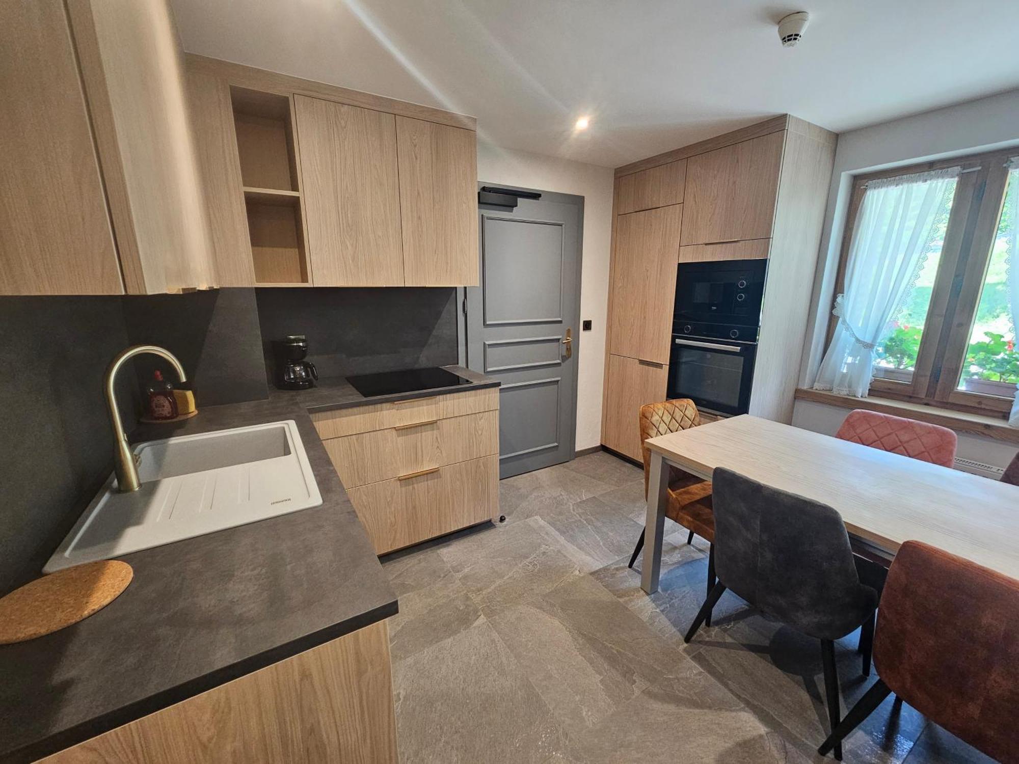 Hotel Plein Soleil Vacheresse Екстериор снимка